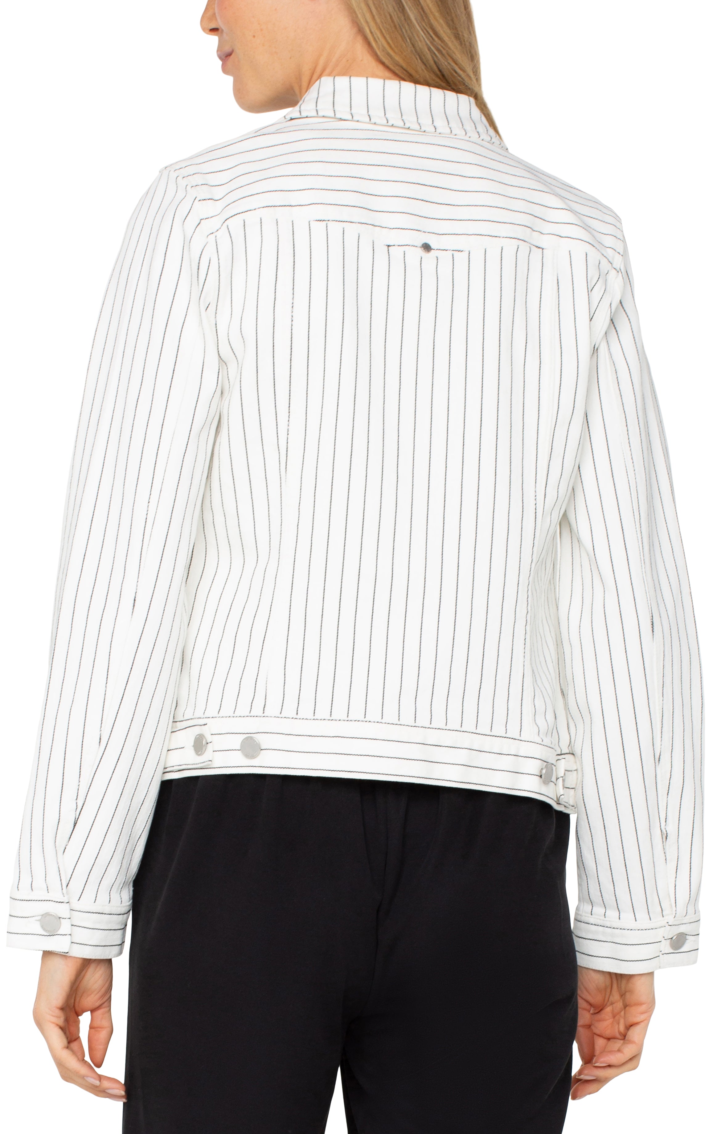 WHITE BLACK PINSTRIPE