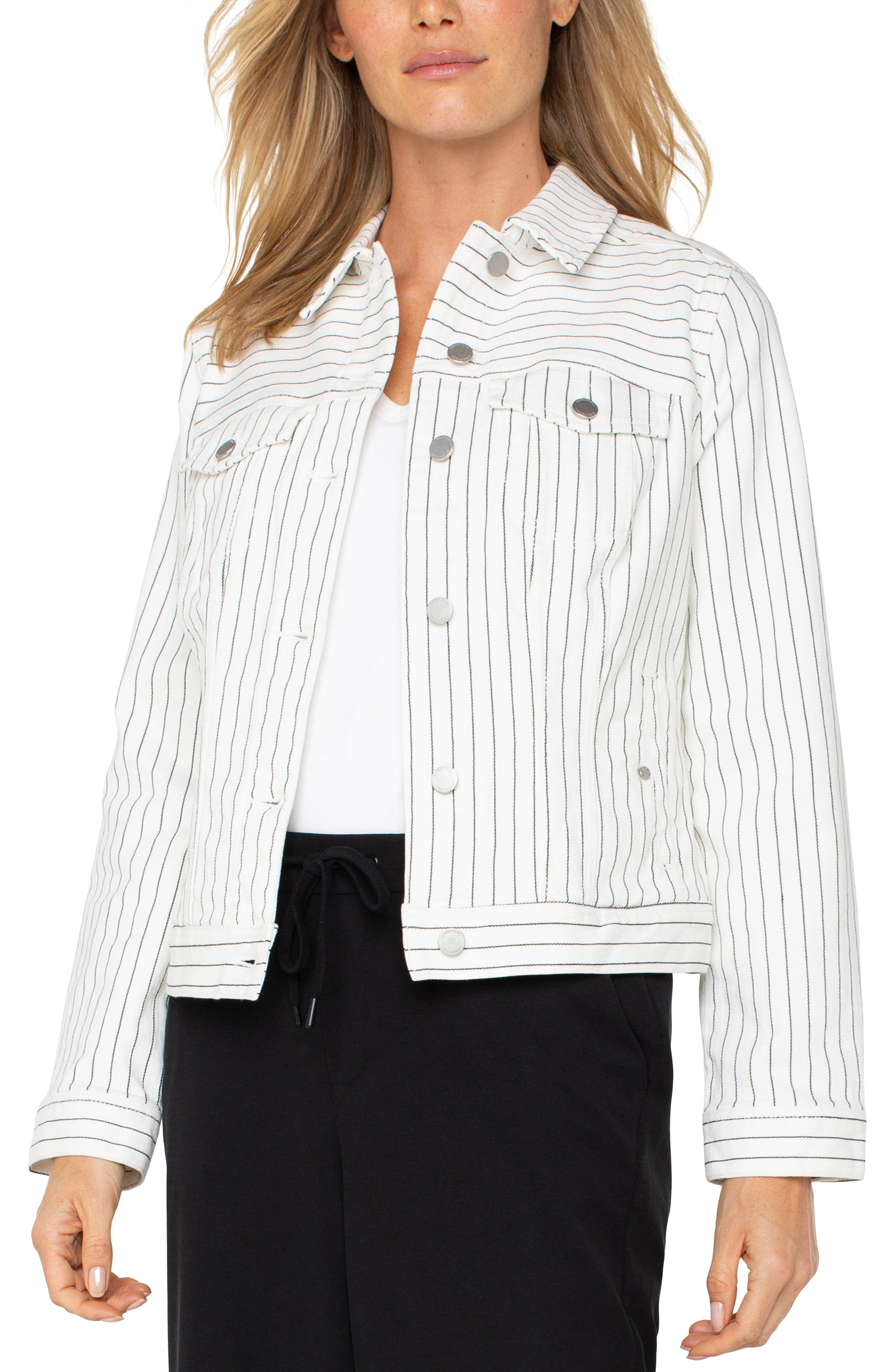 WHITE BLACK PINSTRIPE