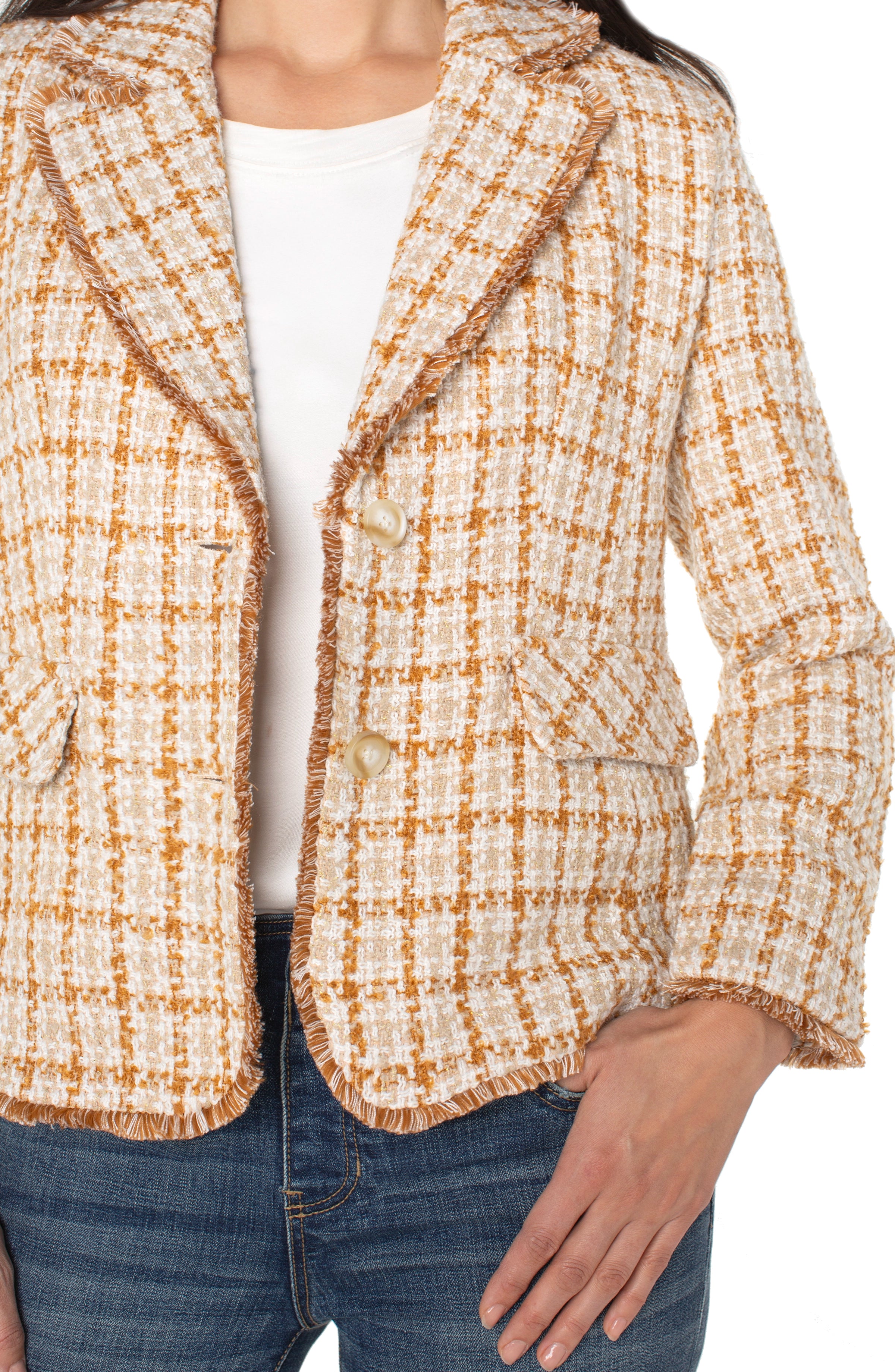 BLAZER WITH FRAYED EDGES