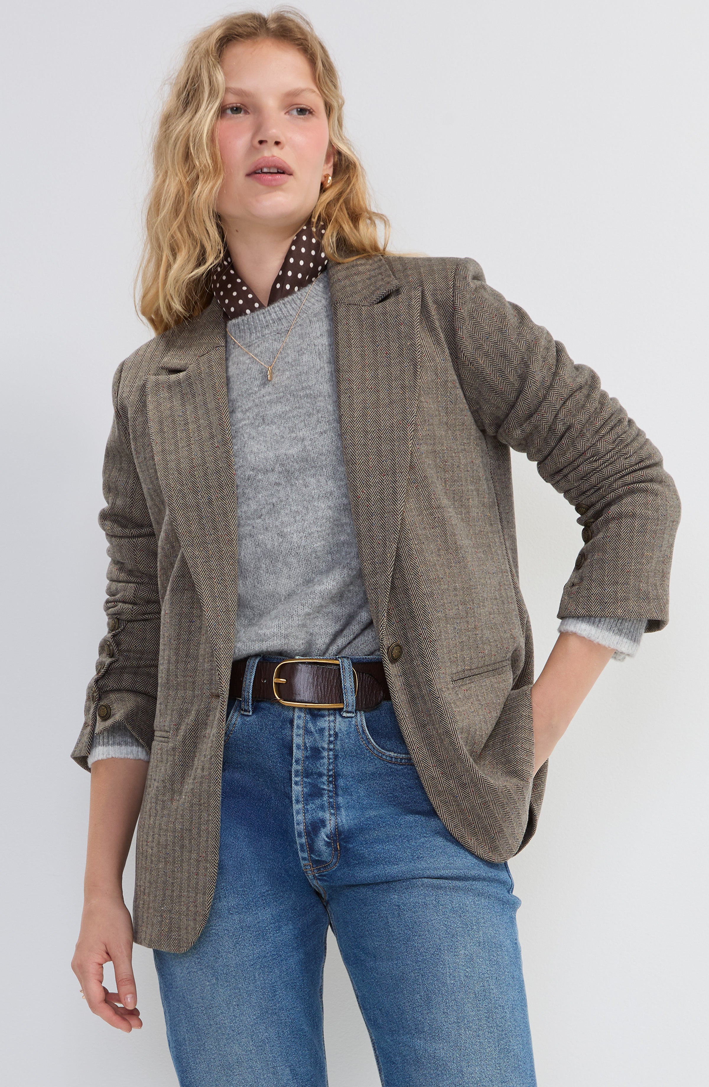 BLAZER WITH BUTTON SLEEVES