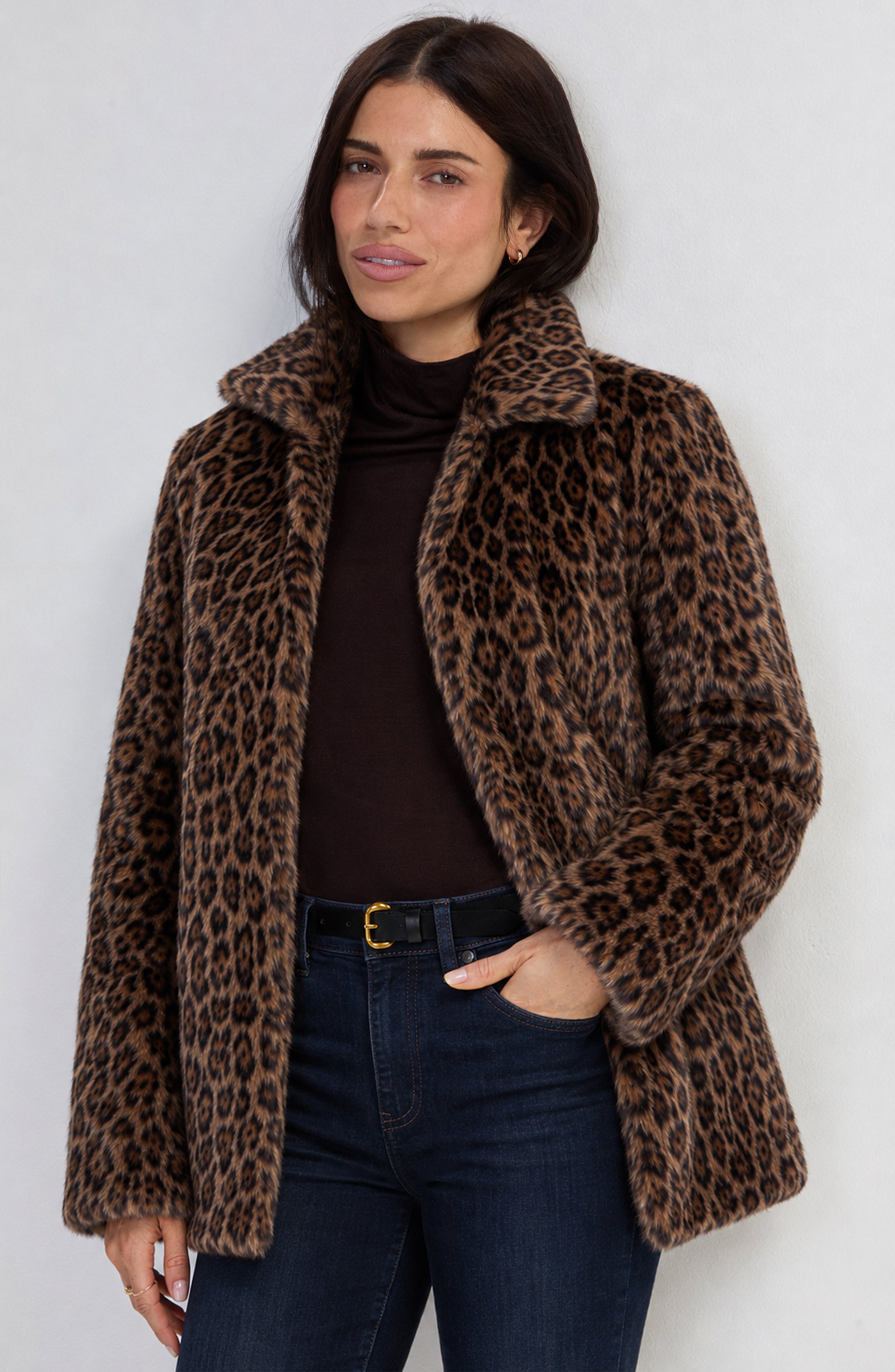 COLLARED FAUX FUR COAT