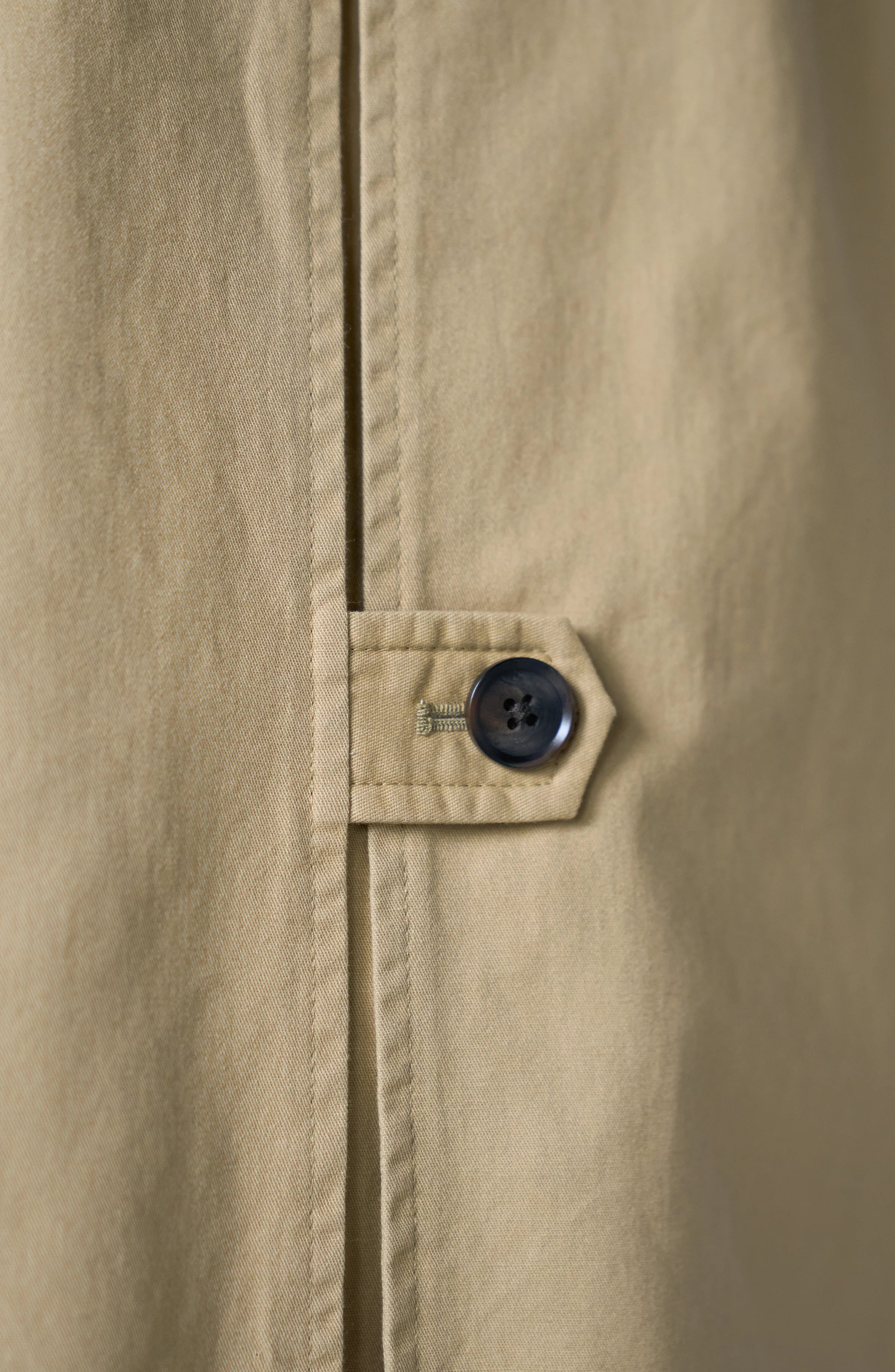 RAGLAN SLEEVE TRENCH COAT W/ PLEAT BACK