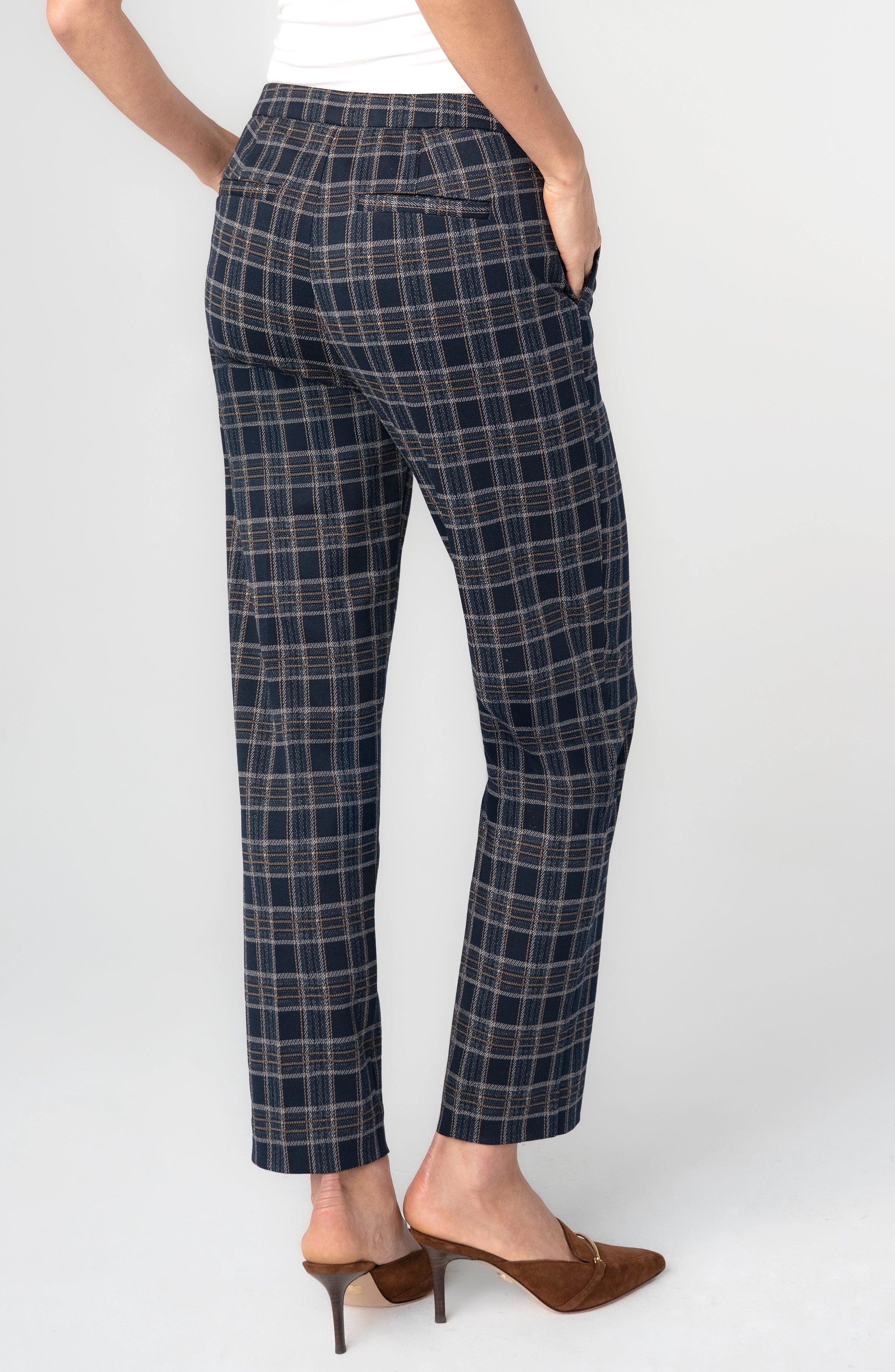 NAVY TAN PLAID