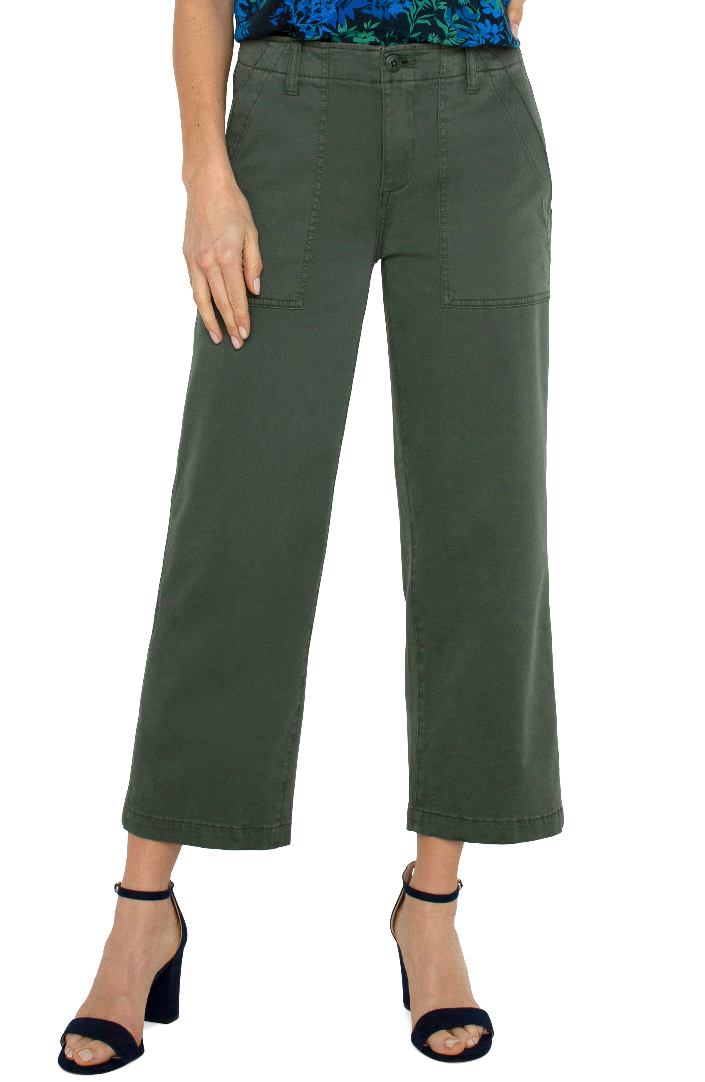 Green wide leg crop pants hotsell