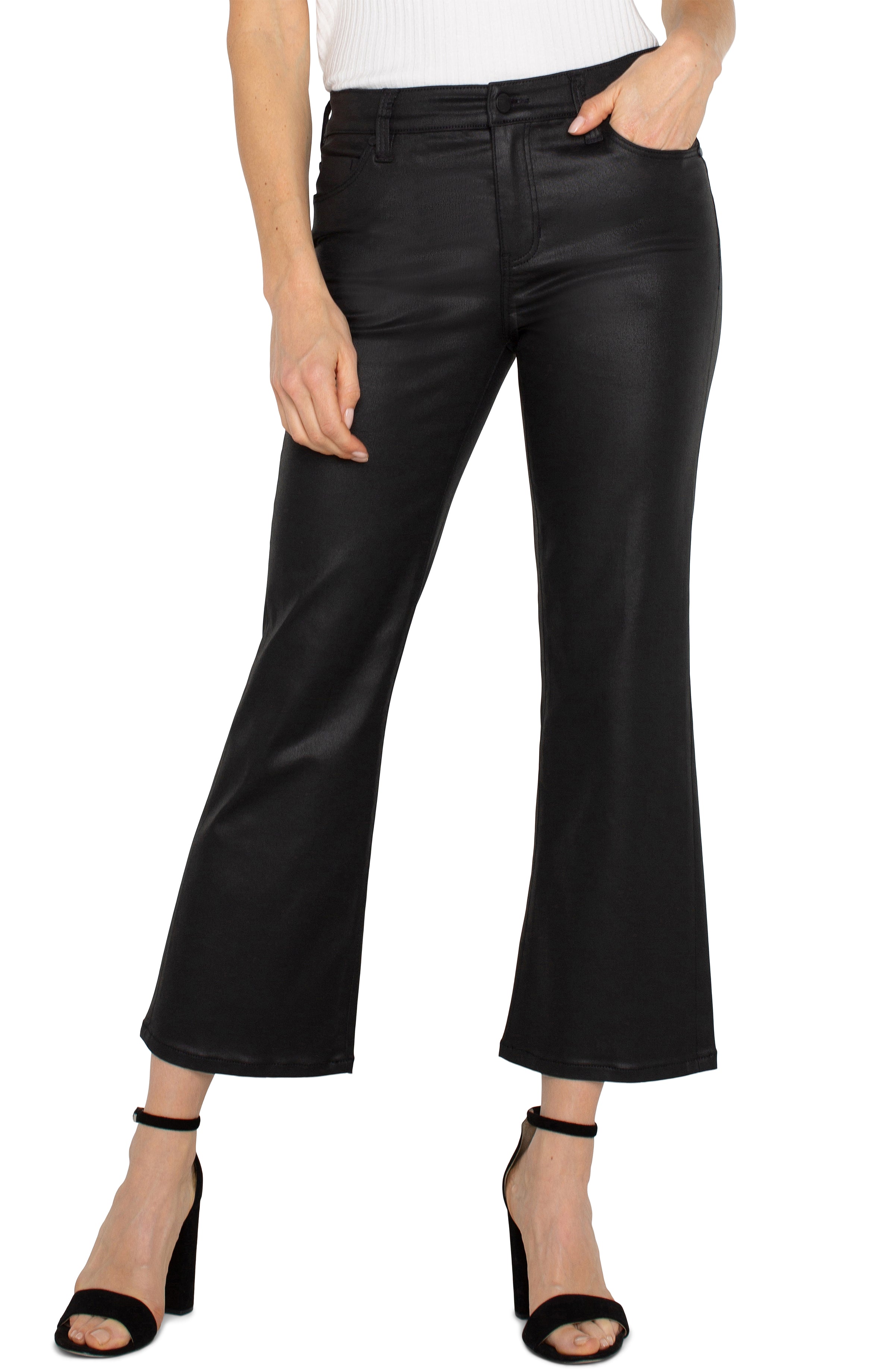 women's black flared jeans, high-waisted denim, stylish wide-leg pants, fashion outfit, trendy casual wear