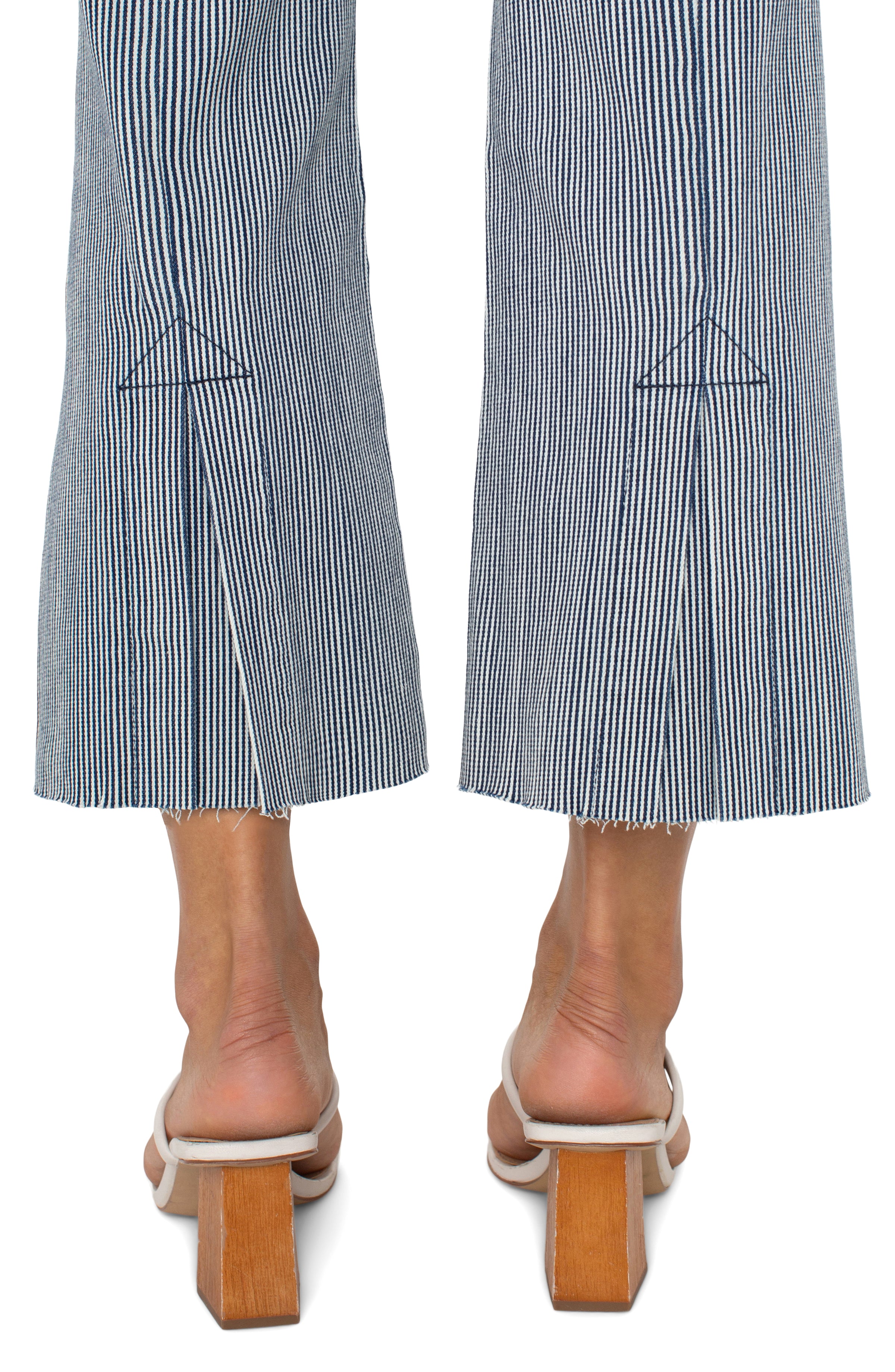 NAVY WHITE STRIPE