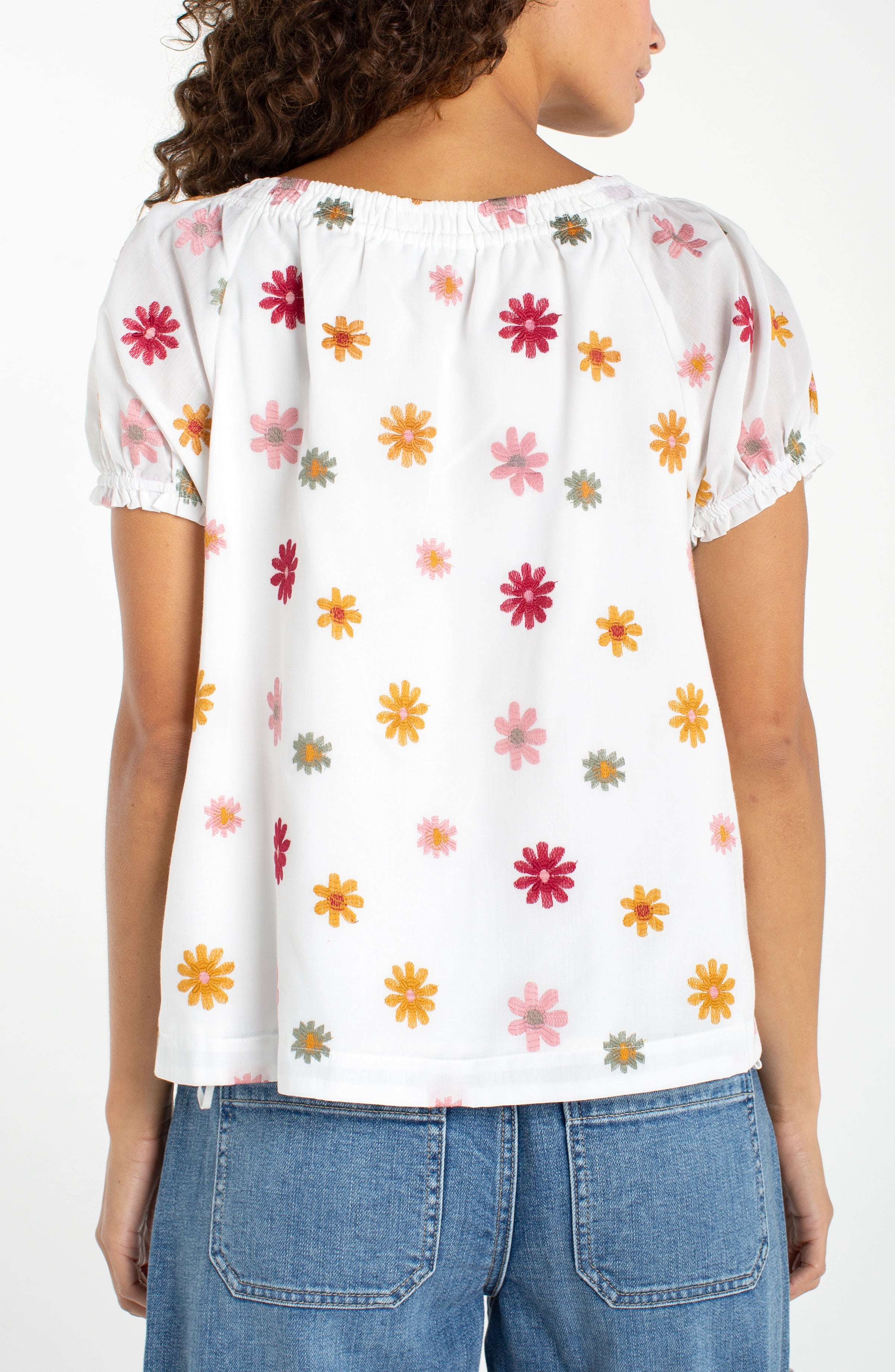 WHITE MULTI FLOWER