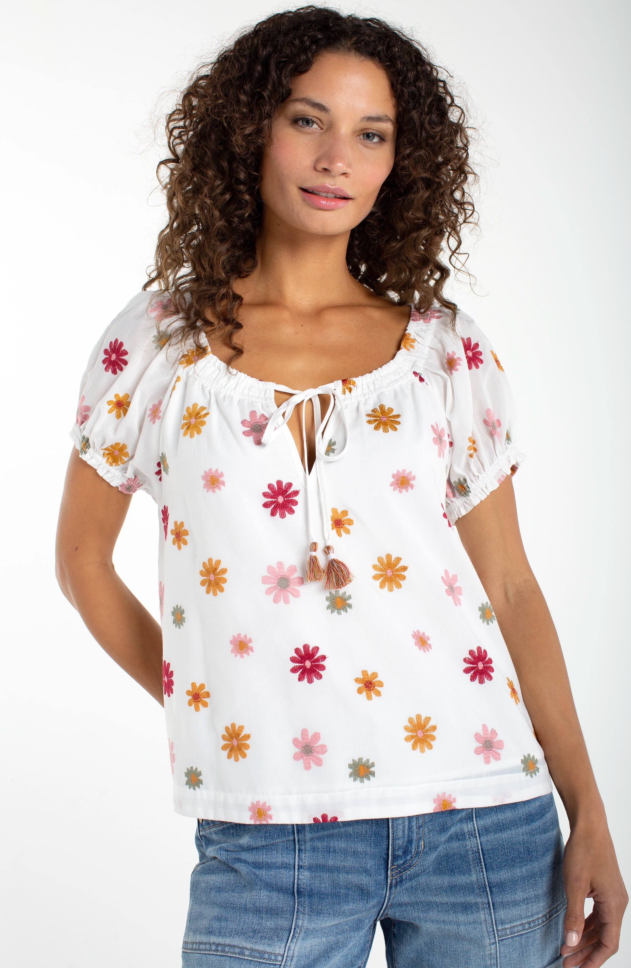 WHITE MULTI FLOWER
