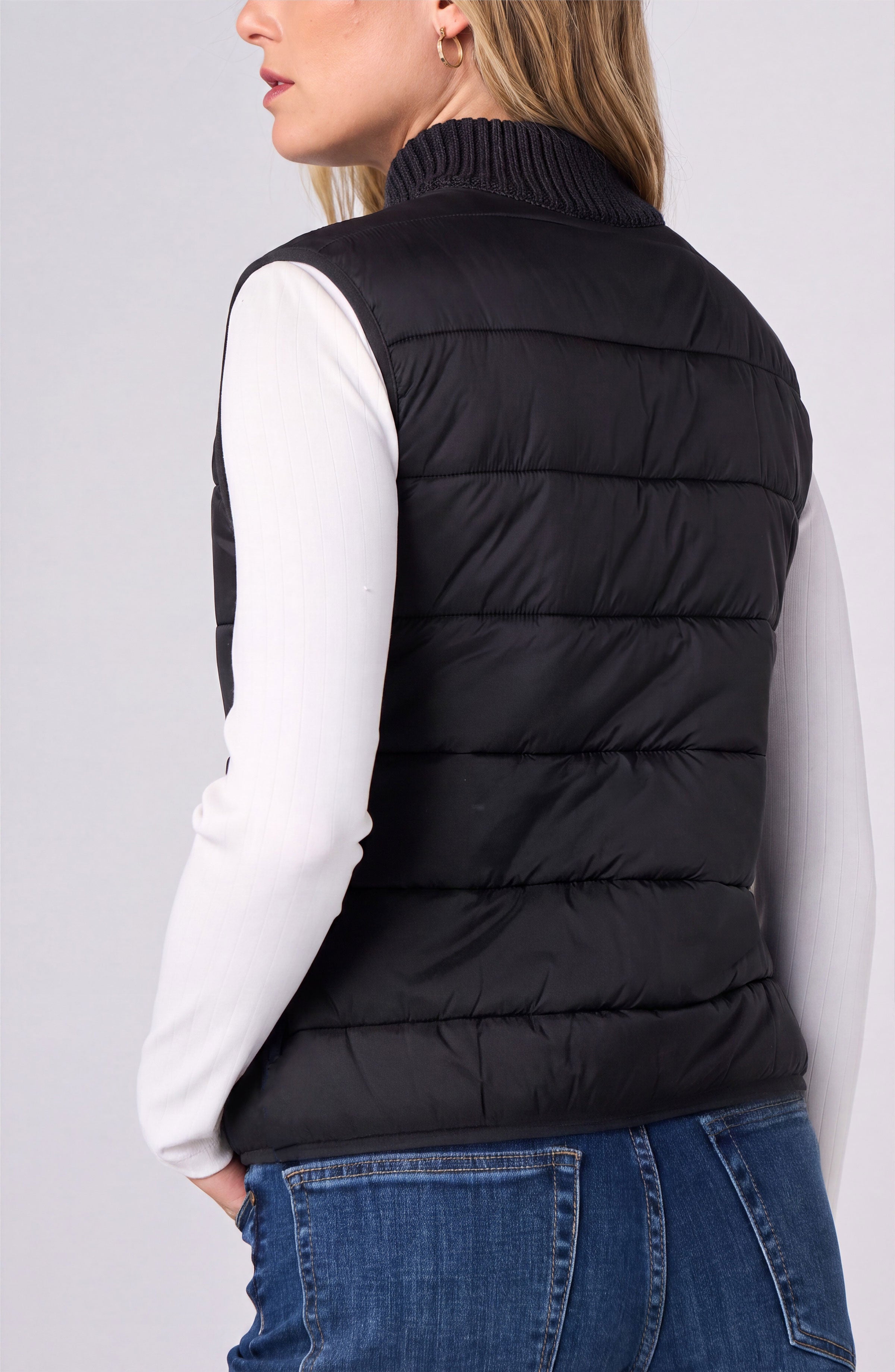 SLEEVELESS REVERSIBLE QUILTED SWEATER VEST