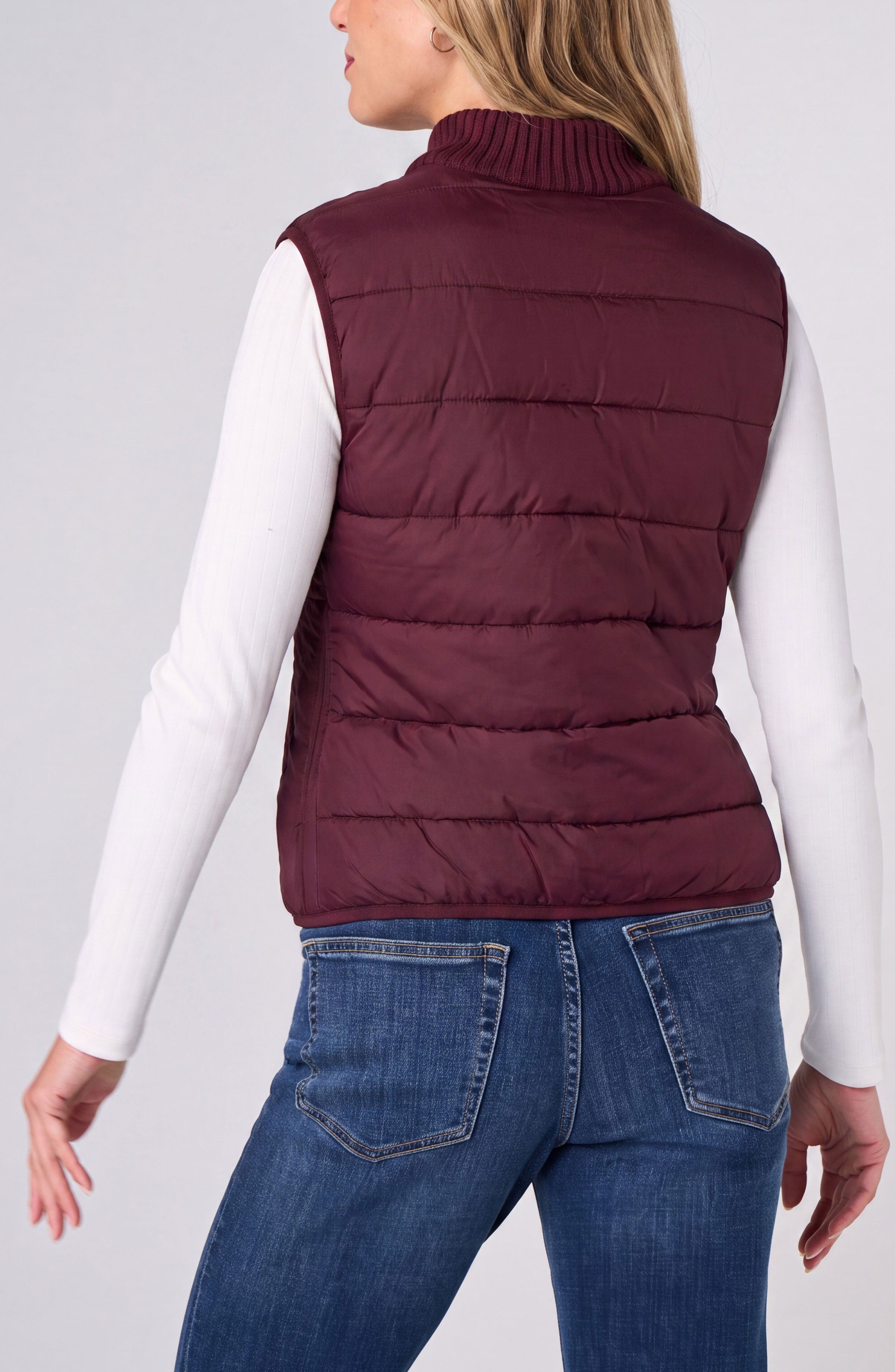 SLEEVELESS REVERSIBLE QUILTED SWEATER VEST