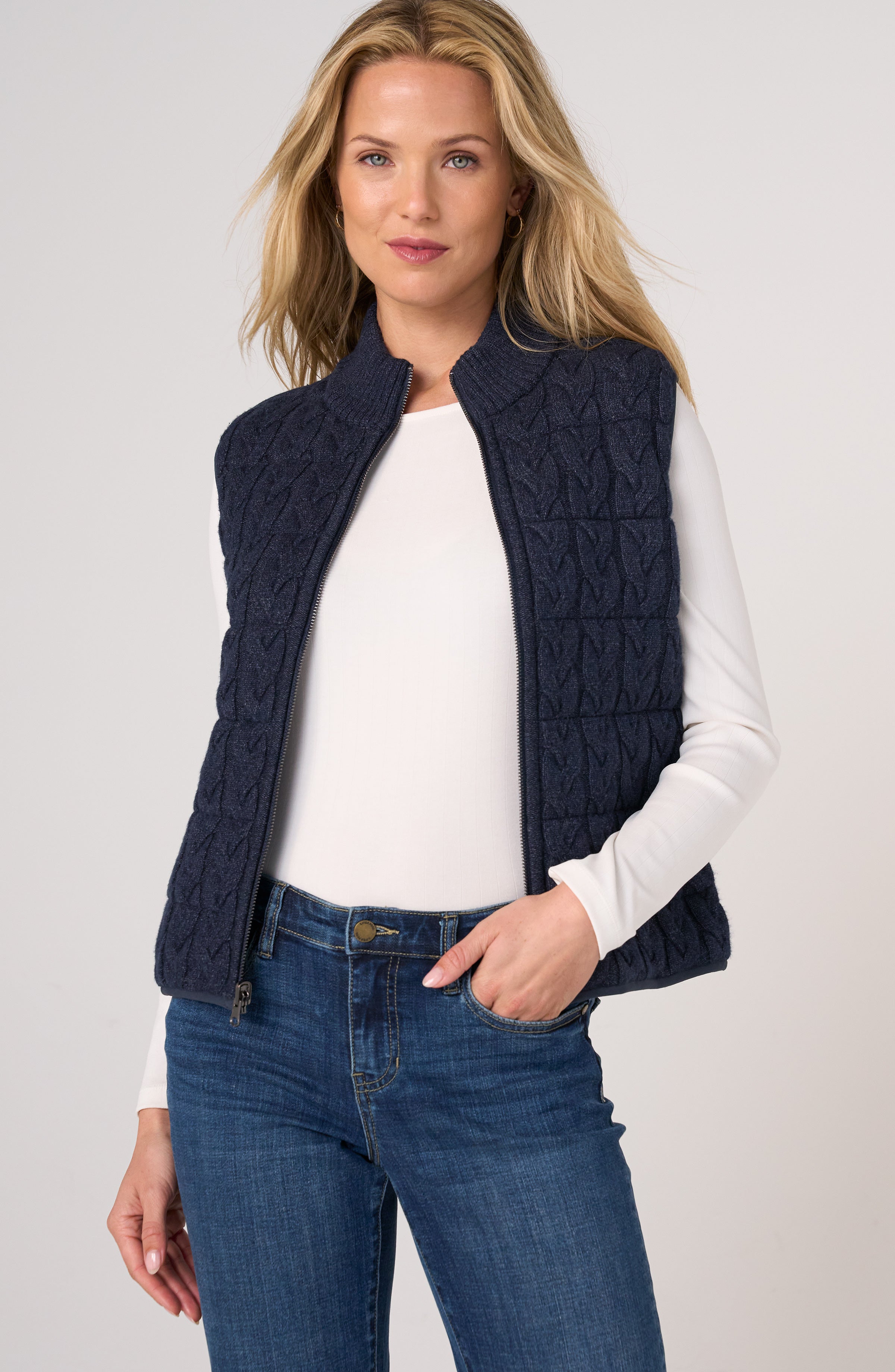 HEATHER NAVY