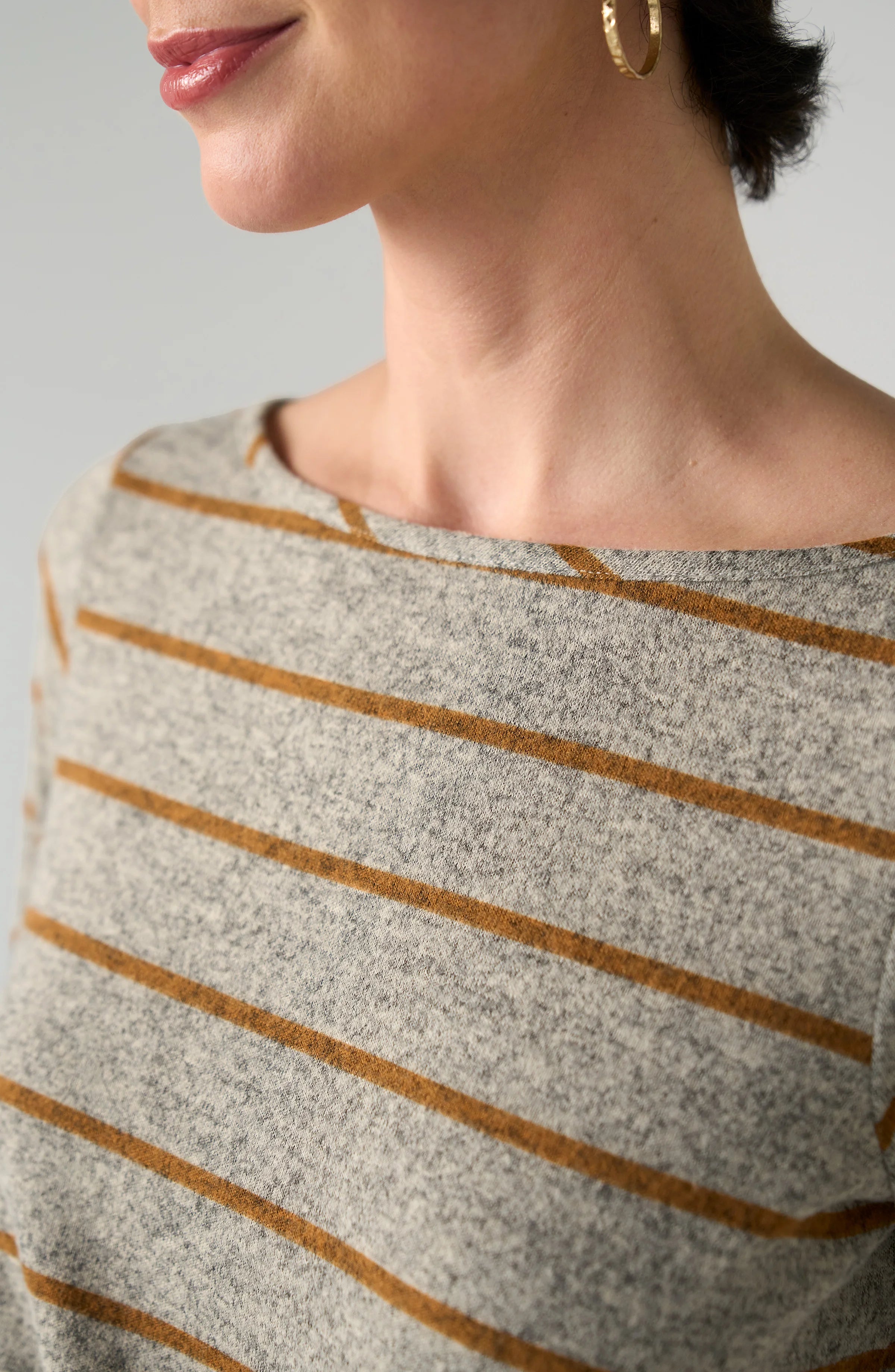 HEATHER GRAY YELLOW STRIPE