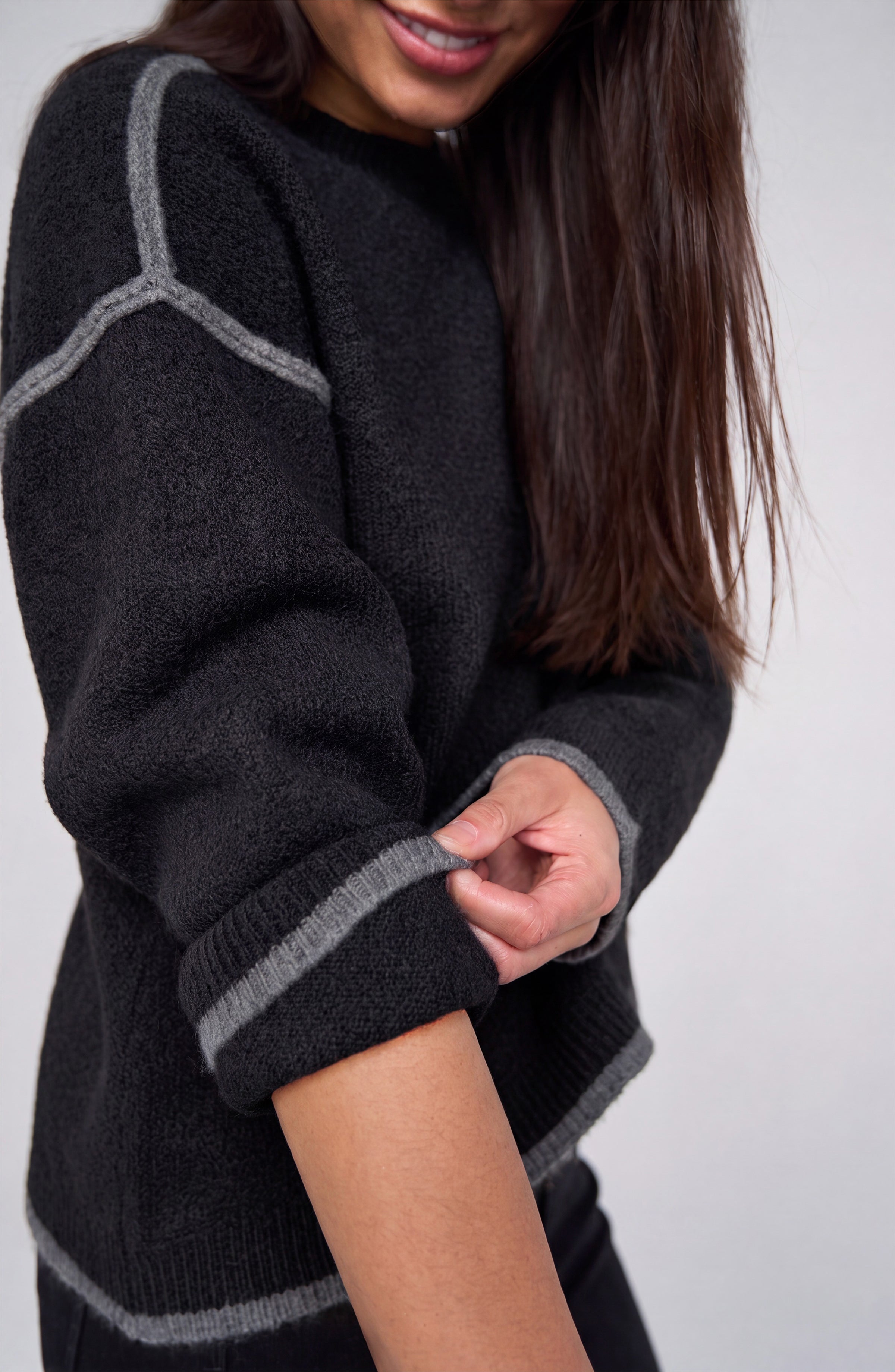 BLACK WITH LIGHT HEATHER GREY
