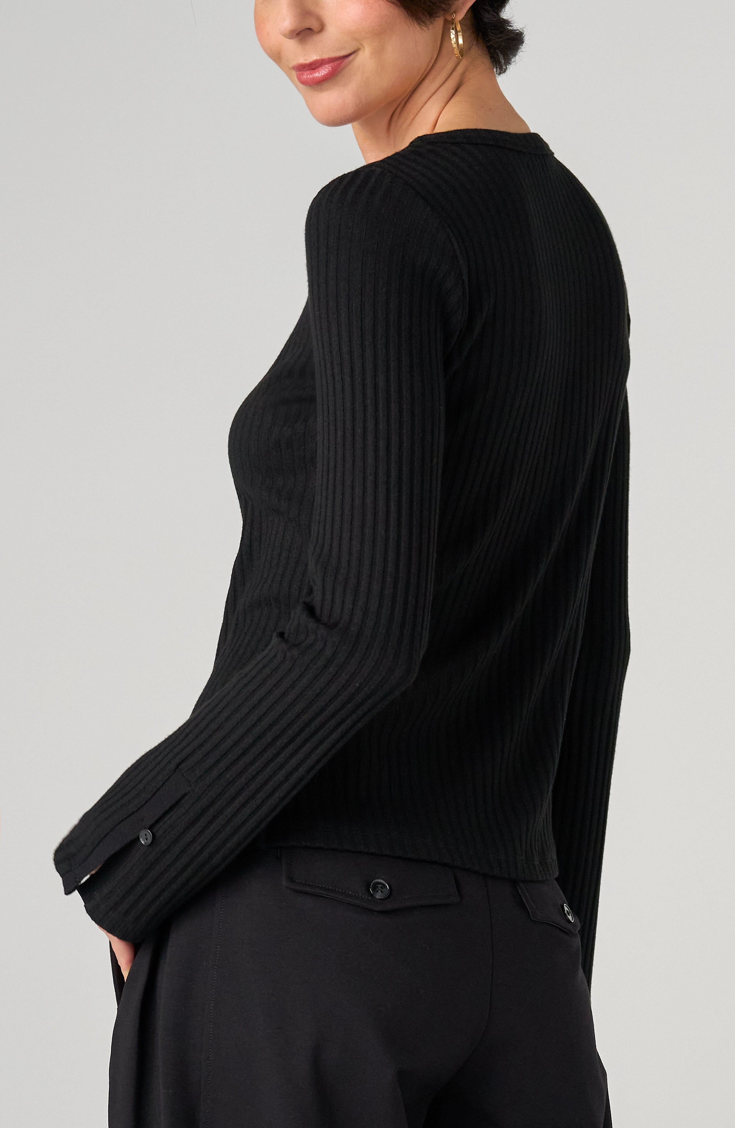 LONG SLEEVE SCOOP NECK KNIT TOP