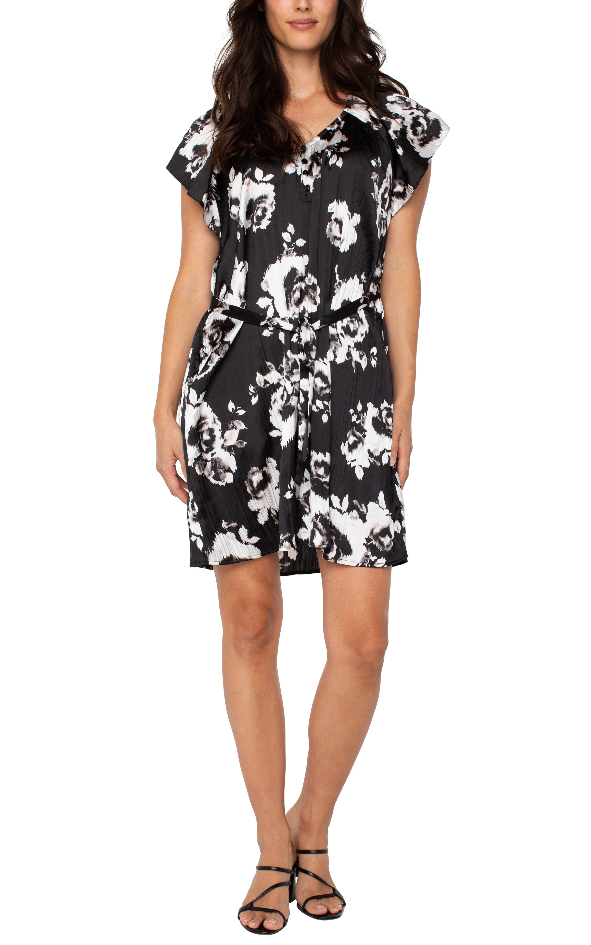BLACK WHITE FLORAL