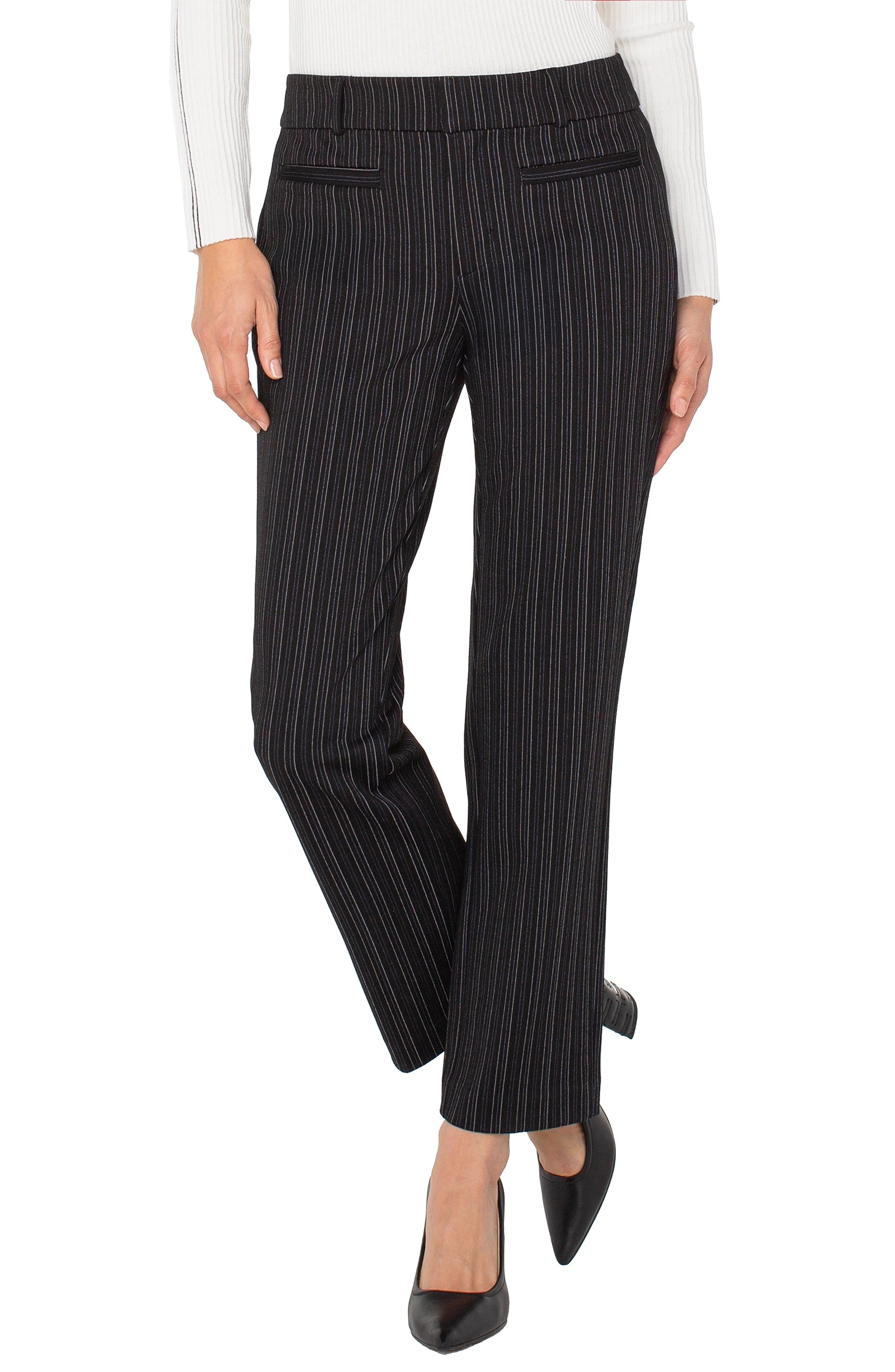 HINT OF NAVY STRIPE
