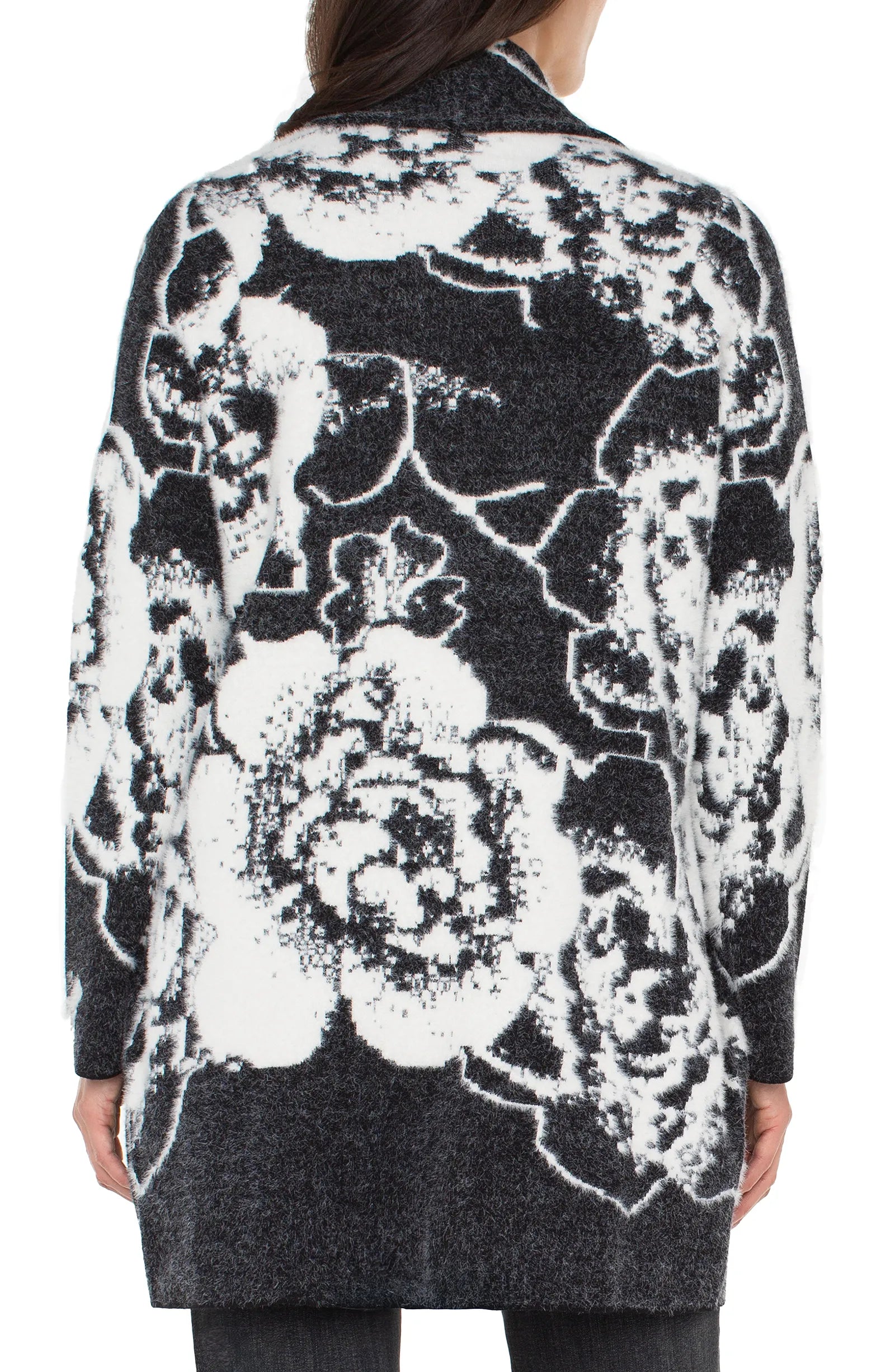 BLACK WHITE FLORAL